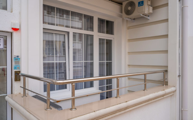 LetoApart v ZhK Kurortny