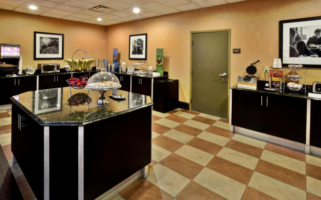 Hampton Inn & Suites Richmond/Virginia Center