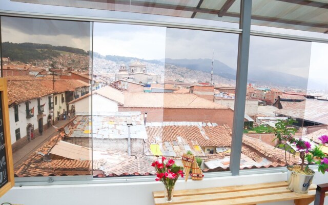 The Rooftop Hostel Cusco