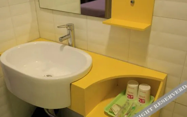 New Concept Hotel (Victory Barbecue City RT-Mart)