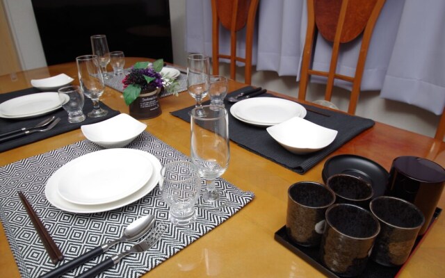 Apartment Hotel Kamo Riverside Kyonoya