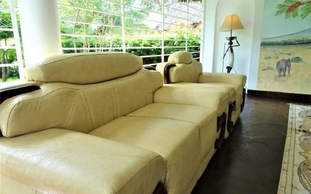 Room in B&B - Watamu, Nestled Between Pristine Beaches and Lush Tropical Forest