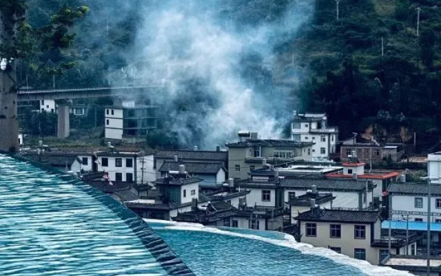 Dali songyun cliff mid Mountain Resort