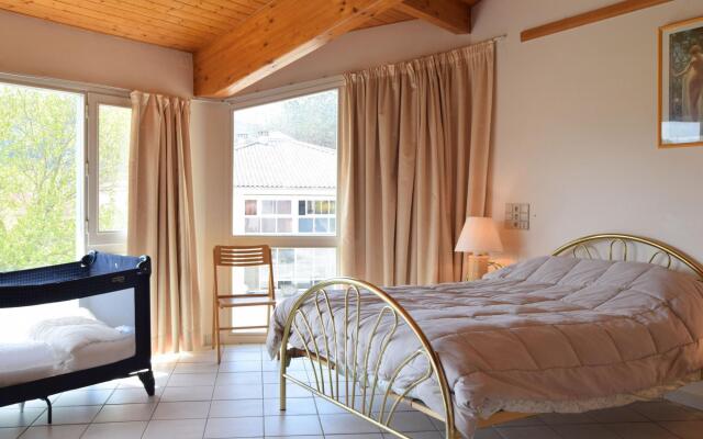 Lovely Holiday Home in Marignac-En-Diois with Swimming Pool