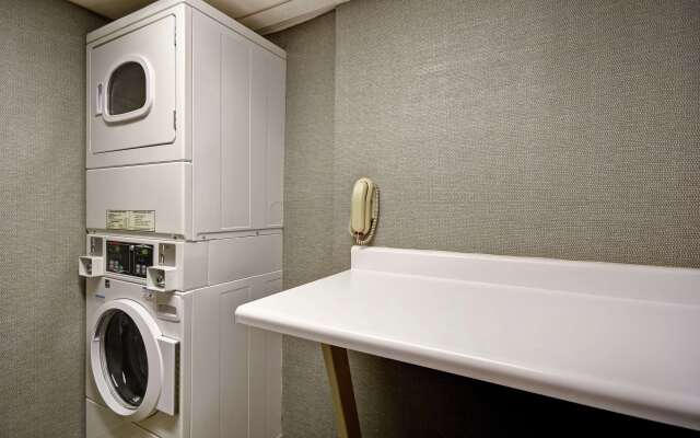 Hampton Inn Atlanta-Mall Of Georgia