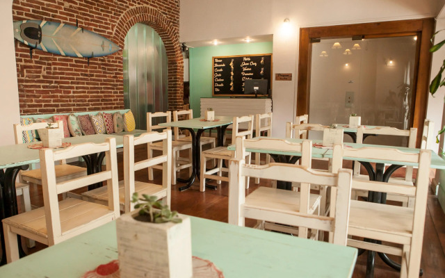 Playa Varese Inn