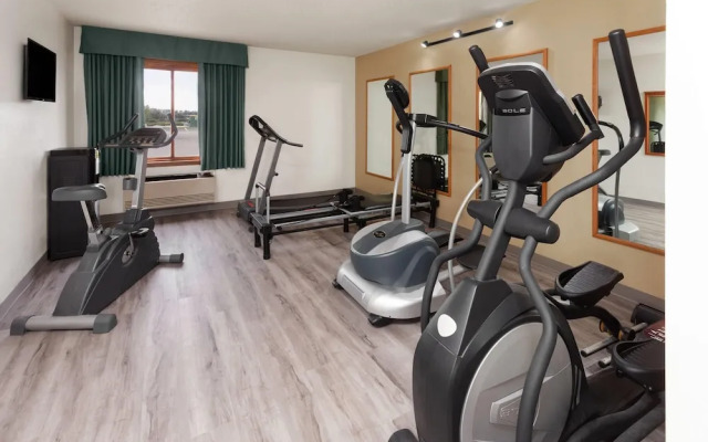 Baymont Inn and Suites Green Bay