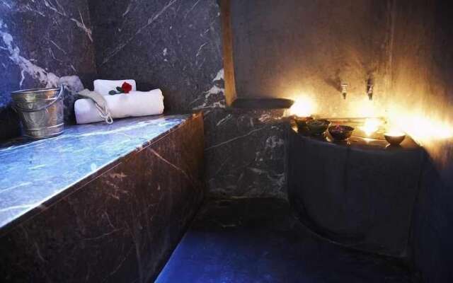 Riad Davia