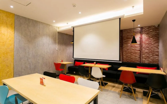 ibis-Xi’an Linyi Terracotta Warriors