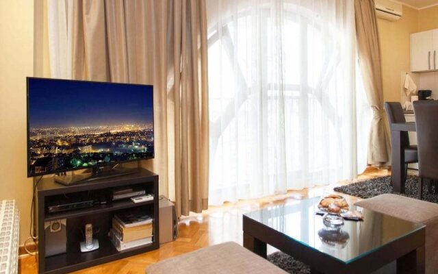 One Bedroom Apartment Little Bay