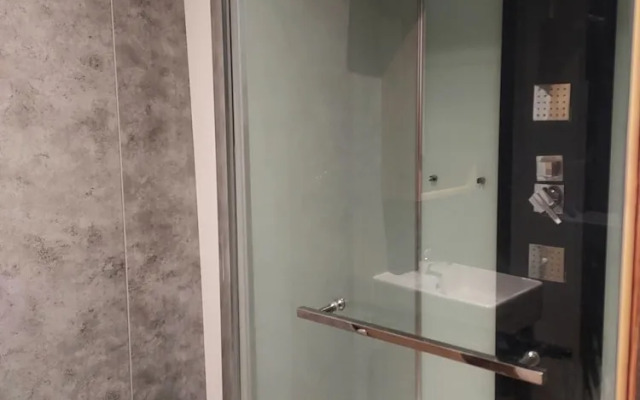 Au Pied des Pistes le 8bis