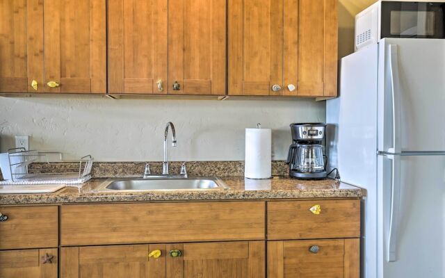 Kailua-kona Hillside Apt < 3 Miles to Beaches!, Kailua-Kona