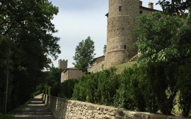 Castello di Viano