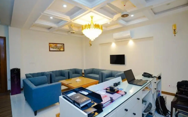 Medallion Suites