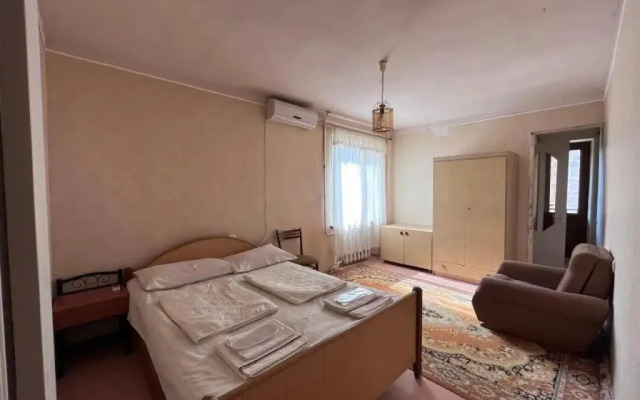 Apricot B&B