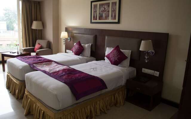 OYO 1651 Hotel Seetal