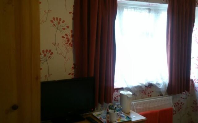 The Lodge Guesthouse