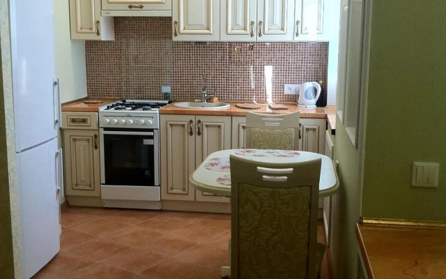 Красивая дизайнерская квартира возле метро Бот. сад