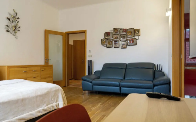 Katerina's Old Town Suite