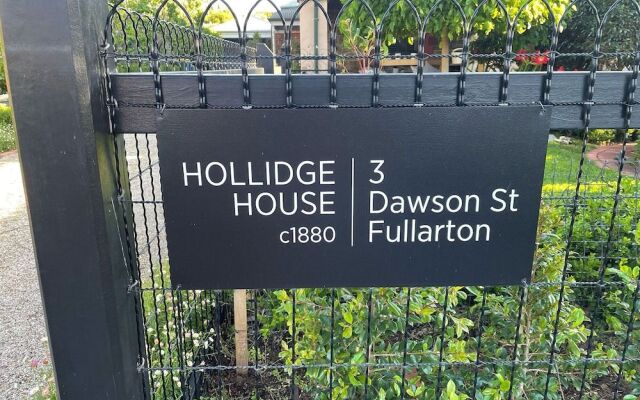 Hollidge House Apartments
