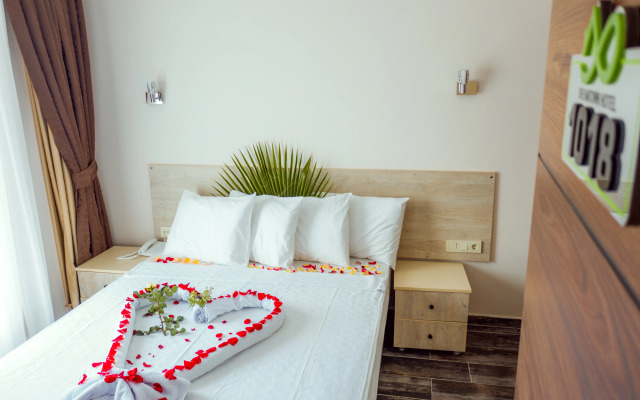 Dream Town Hotel & Restaurant
