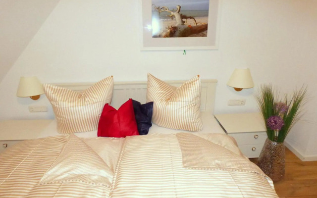 Lindenstrasse Haus Sonnenrose