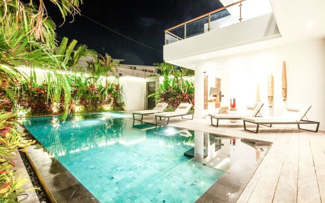 New 5BR Villa Beach at 200m Canggu