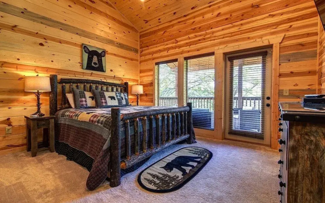 Frosty Bear 1338 - 4 Br Cabin