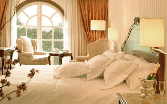 The Green Park Hotel