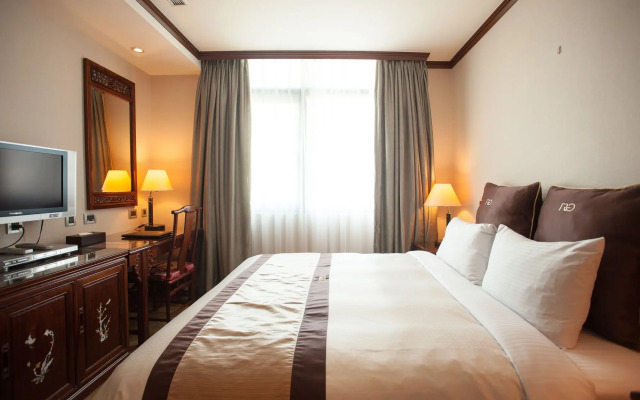 Rich Garden Hotel