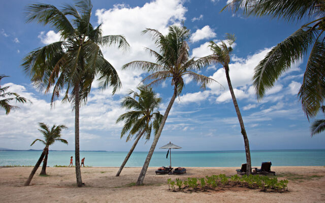 Le Meridien Khao Lak Resort & Spa