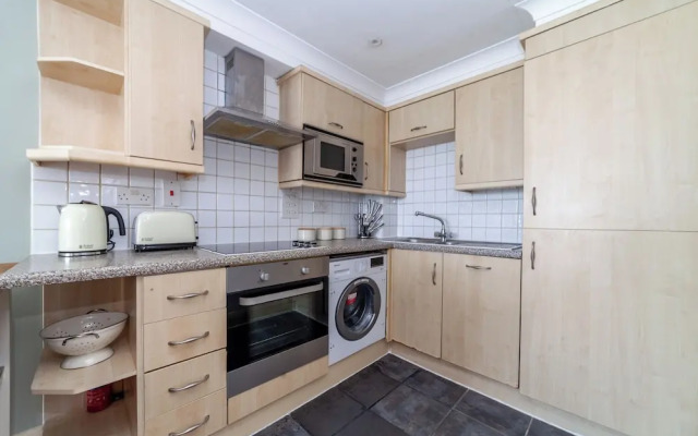 Modern Dalston Apartment