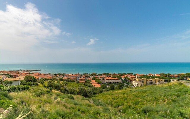 Nice Apartment in Principina a Mare With