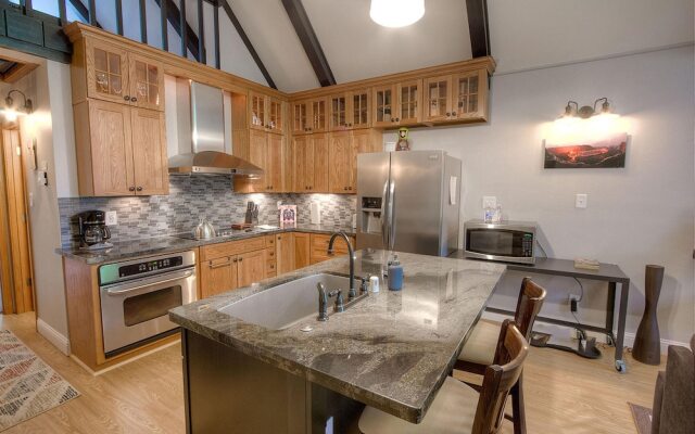 Babbling Brook Hideaway