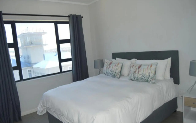 2 Sleeper with King Bed at Point Waterfront