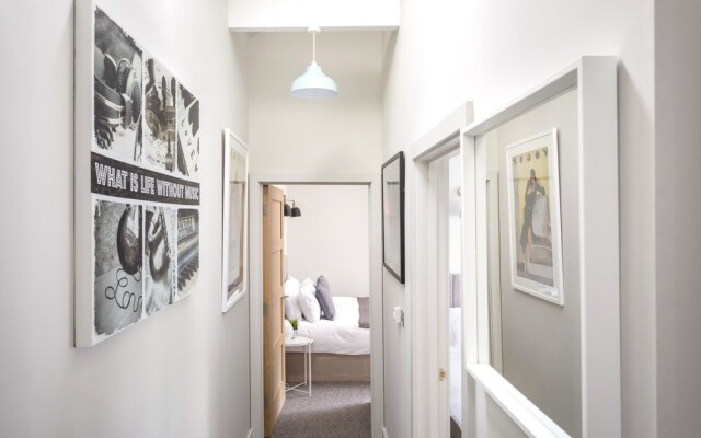 Oxford Passage Coach House
