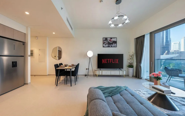 Luxury Stay with Burj views - 607