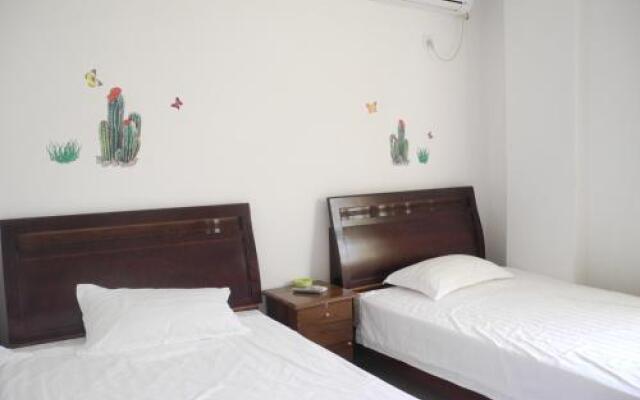 Xichong Pineapple Hostel