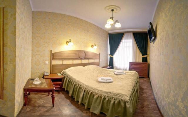 Adelia Hotel