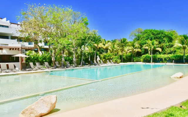 Nick Price by Casago