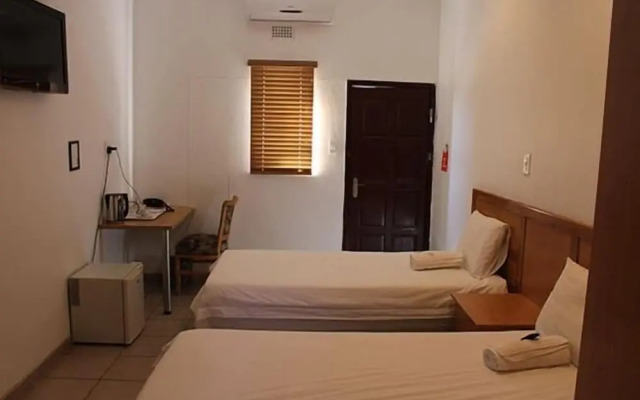 Ekamuti Town lodge