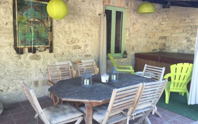 Gîtes - Le Mas des papillons