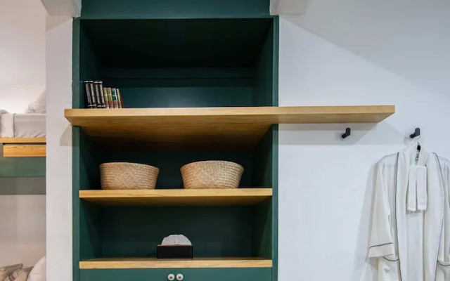 Sleeps 9 Outdoor Space Pingpong Table in Villa