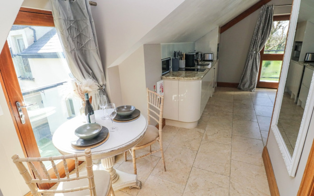 Rose Apartment - Gower