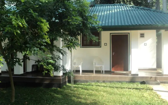 Avinka Holiday Home