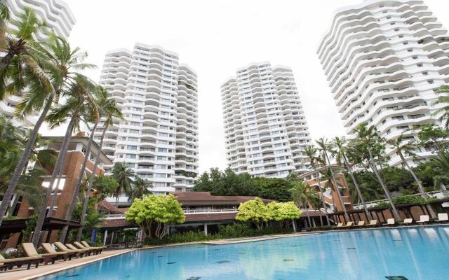 Spacious 4 BR with spectacular ocean & city view