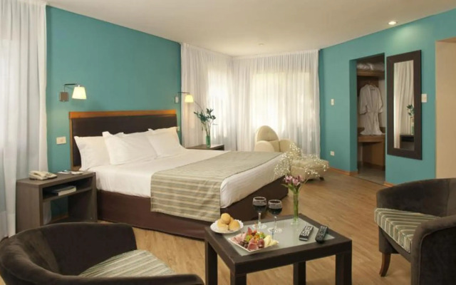 Land Express Neuquén Hotel
