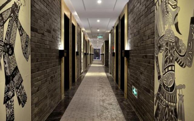 Howdy Smart Hotel
