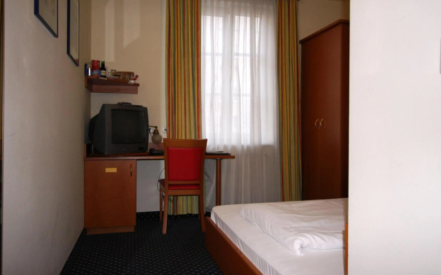 Suite Hotel 900m zur Oper