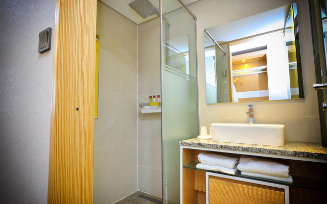 THE RECENZ Dongdaemun Hotel